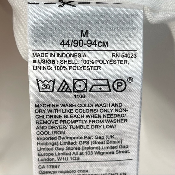 Banana Republic Ladies Summer Spaghetti Strap Top Basic V-Neck Sleeveless Satin - Picture 9 of 11